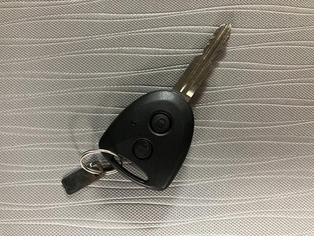 ミライースＸ　リミテッドＳＡIII／ＣＤステレオ／ＥＴＣ／キーレス１年間走行距離無制限保証／車検整備渡し／走行０．５万ｋｍ／ＣＤステレオ／ＥＴＣ／マニュアルエアコン／キーレスエントリー／ＬＥＤヘッドライト／マット／バイザー（大阪府）の中古車