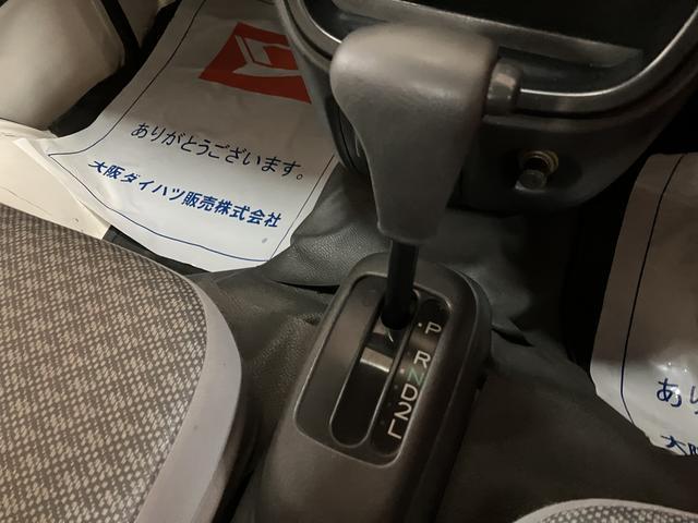 ハイゼットトラックエアコン・パワステスペシャル　３速オートマ車・ＡＭラジオ３速オートマ車・純正ＡＭラジオ・エアコン・パワ−ステアリング・マット・バイザ−装備（大阪府）の中古車