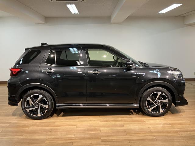 ロッキープレミアムＧ　ＨＥＶ　ハイブリッド車・１０インチナビ・ＥＴＣシリ−ズ式ハイブリッド車・１０インチ純正フルセグナビ・ＣＤ／ＤＶＤ／Ｂｌｕｅｔｏｏｔｈ・全周囲カメラ・前後ドラレコ・ＥＴＣ車載器・クル−ズコントロ−ル・ＬＥＤヘッドライト・電動パーキングブレ−キ（大阪府）の中古車