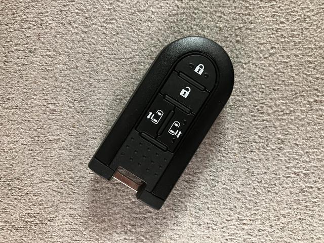 ムーヴキャンバスＧメイクアップＶＳ　ＳＡIII／１年保証／８インチナビ／１年間走行距離無制限保証／衝突軽減ブレーキ／２．６万キロ／大画面８インチナビ／パノラマモニター／ＥＴＣ／両側電動スライド／スマートキー／オートエアコン／ＬＥＤヘッドライト／Ｂｌｕｅｔｏｏｔｈ／フルセグ（大阪府）の中古車