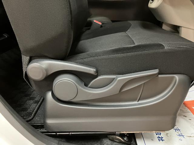 ムーヴＸリミテッドII　ＳＡIII０．４万キロ／ナビ／バックカメラ１年間走行距離無制限保証／衝突軽減ブレーキ／純正ナビ／バックカメラ／１４インチアルミホイール／スマートキー／オートエアコン／フロントベンチシート／Ｂｌｕｅｔｏｏｔｈ／フルセグＴＶ／ＤＶＤ／（大阪府）の中古車