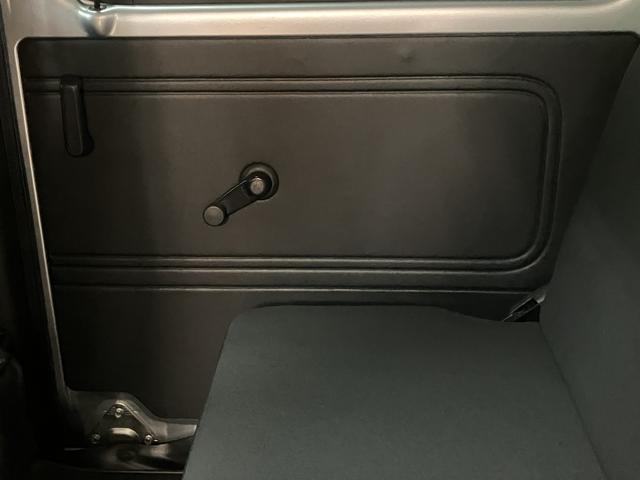 ハイゼットカーゴＤＸ／１年保証／１．６万キロ／Ｂｌｕｅｔｏｏｔｈ／１年間走行距離無制限保証／１．６万キロ／４速オートマチック／キーレスエントリー／パワーウインドウ／集中ドアロック／プライバシーガラス／純正ＣＤステレオ／Ｂｌｕｅｔｏｏｔｈ／アイドリングストップ／（大阪府）の中古車