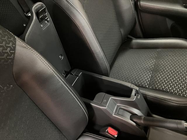 ロッキープレミアム／１年保証／大画面ナビ／ドラレコ／ＥＴＣ／ＬＥＤ１年間走行距離無制限保証／衝突軽減ブレーキ／プレミアム専用シート／シートヒーター／大画面ナビ／純正ドラレコ／ＥＴＣ／バックカメラ／ＬＥＤヘッドライト・フォグ／Ｂｌｕｅｔｏｏｔｈ／フルセグＴＶ／ＤＶＤ（大阪府）の中古車