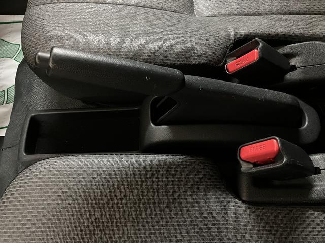 ハイゼットカーゴカーゴ２シーターブラインド／１年保証／４．３万キロ／１年間走行距離無制限保証／４．３万キロ／ブラインドカーゴ／後方モニター／エアコン／パワステ／２シーター／アイドリングストップ／（大阪府）の中古車