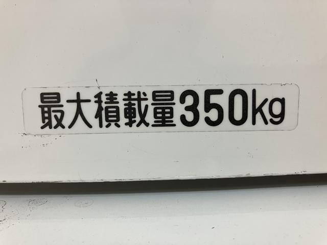 ハイゼットカーゴカーゴ２シーターブラインド／１年保証／４．３万キロ／１年間走行距離無制限保証／４．３万キロ／ブラインドカーゴ／後方モニター／エアコン／パワステ／２シーター／アイドリングストップ／（大阪府）の中古車