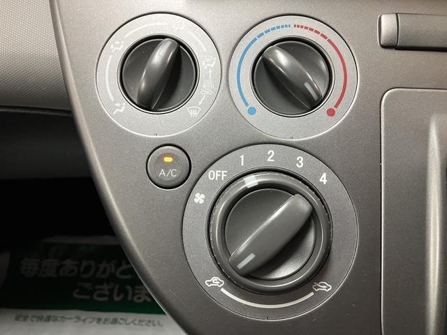 ソニカＲ／１年保証／５．２万キロ／ターボ／スマートキー／１年間走行距離無制限保証／５．２万キロ／ターボエンジン／スマートキー／ナビ／フロントベンチシート／電動格納ドアミラー／走行少／パールホワイト／（大阪府）の中古車