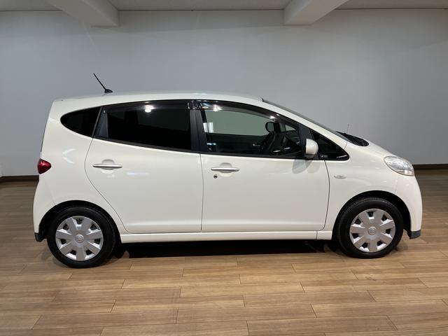 ソニカＲ／１年保証／５．２万キロ／ターボ／スマートキー／１年間走行距離無制限保証／５．２万キロ／ターボエンジン／スマートキー／ナビ／フロントベンチシート／電動格納ドアミラー／走行少／パールホワイト／（大阪府）の中古車