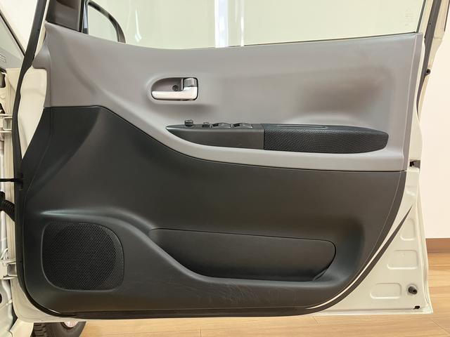 ソニカＲ／１年保証／５．２万キロ／ターボ／スマートキー／１年間走行距離無制限保証／５．２万キロ／ターボエンジン／スマートキー／ナビ／フロントベンチシート／電動格納ドアミラー／走行少／パールホワイト／（大阪府）の中古車