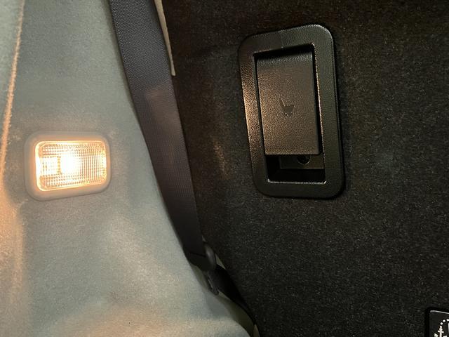 ムーヴX SAIII/1年保証/衝突軽減ブレーキ/スマートキー/1年間走行距離無制限保証/衝突軽減ブレーキ/2.5万キロ/シートヒーター/スマートキー/オートエアコン/14インチアルミ/オートライト/フロントベンチシート/横滑り防止装置/アイドリングストップ/(大阪府)の中古車