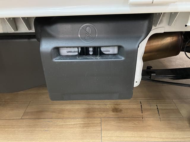 キャリイトラックＫＣスペシャル１年間走行距離無制限保証／０．３万キロ／エアコン／パワステ／５速マニュアル／ＡＭ／ＦＭラジオ／（大阪府）の中古車