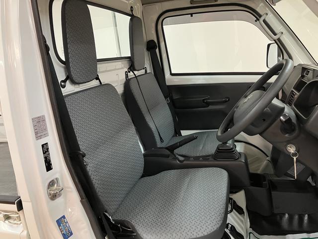 キャリイトラックＫＣスペシャル１年間走行距離無制限保証／０．３万キロ／エアコン／パワステ／５速マニュアル／ＡＭ／ＦＭラジオ／（大阪府）の中古車