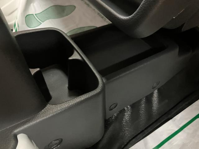 キャリイトラックＫＣスペシャル１年間走行距離無制限保証／０．３万キロ／エアコン／パワステ／５速マニュアル／ＡＭ／ＦＭラジオ／（大阪府）の中古車