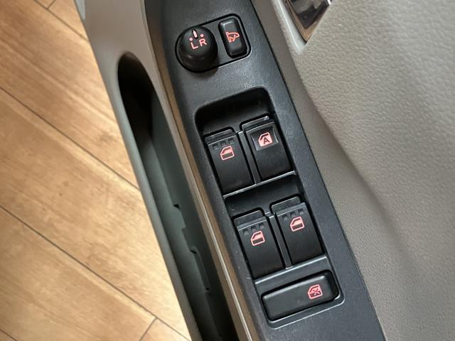 ミライースＧ　ＳＡ／１年保証／２．１万キロ／ナビ／スマートキー／１年間走行距離無制限保証／衝突軽減ブレーキ／２．１万キロ／ナビ／スマートキー／プッシュスタート／１４インチアルミ／オートエアコン／運転席シートリフター／アイドリングストップ／横滑り防止装置／（大阪府）の中古車