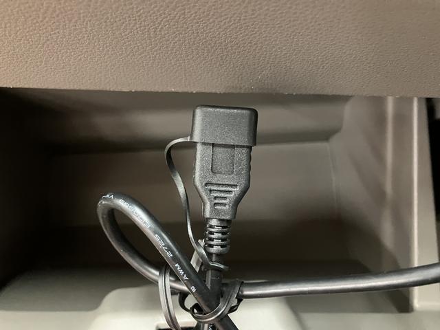 ミライースＧ　ＳＡ／１年保証／２．１万キロ／ナビ／スマートキー／１年間走行距離無制限保証／衝突軽減ブレーキ／２．１万キロ／ナビ／スマートキー／プッシュスタート／１４インチアルミ／オートエアコン／運転席シートリフター／アイドリングストップ／横滑り防止装置／（大阪府）の中古車