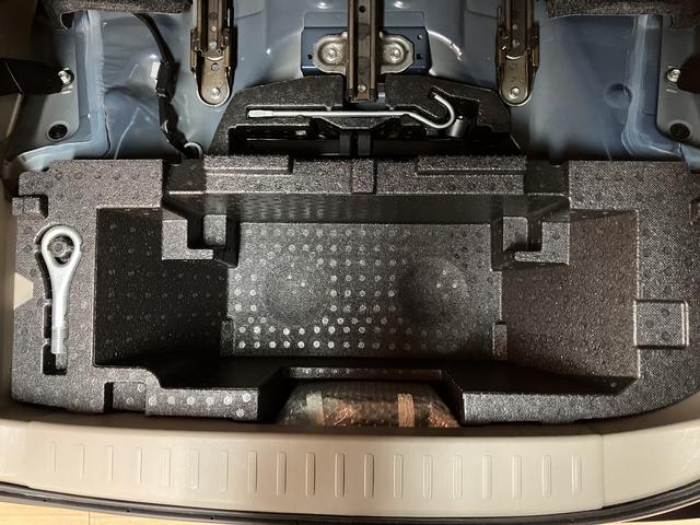 ムーヴＸ／１年保証／２．１万キロ／ＥＴＣ／スマートキー／１４アルミ１年間走行距離無制限保証／２．１万キロ／ＥＴＣ／スマートキー／オートエアコン／１４インチアルミホイール／フロントベンチシート／アイドリングストップ／ＣＤステレオ／ＵＳＢ／（大阪府）の中古車