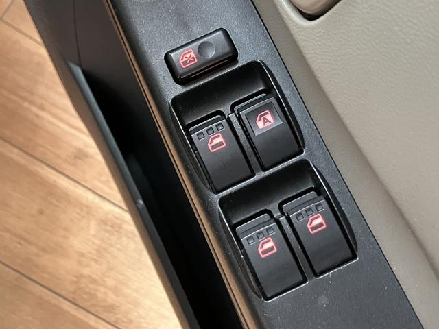 ミラＸスペシャル／１年間走行距離無制限保証／ＣＶＴ／ナビ／１年間走行距離無制限保証／５．３万キロ／ナビ／ＣＶＴ／セキュリティーアラーム／キーレスエントリー／エアコン／パワステ／スペアタイヤ／（大阪府）の中古車