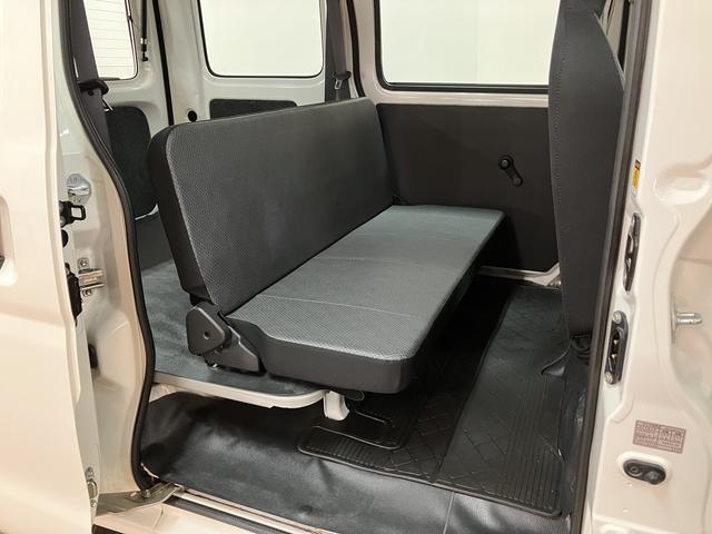 ハイゼットカーゴスペシャルＳＡIII／１年保証／衝突軽減ブレーキ／ナビ／１年間走行距離無制限保証／衝突軽減ブレーキ／３．５万キロ／純正ナビ／ＥＴＣ／Ｂｌｕｅｔｏｏｔｈ／フルセグＴＶ／ＤＶＤ／ＵＳＢ／アイドリングストップ／横滑り防止装置／オートハイビーム／（大阪府）の中古車