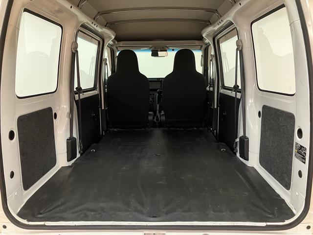 ハイゼットカーゴスペシャルＳＡIII／１年保証／衝突軽減ブレーキ／ナビ／１年間走行距離無制限保証／衝突軽減ブレーキ／３．５万キロ／純正ナビ／ＥＴＣ／Ｂｌｕｅｔｏｏｔｈ／フルセグＴＶ／ＤＶＤ／ＵＳＢ／アイドリングストップ／横滑り防止装置／オートハイビーム／（大阪府）の中古車