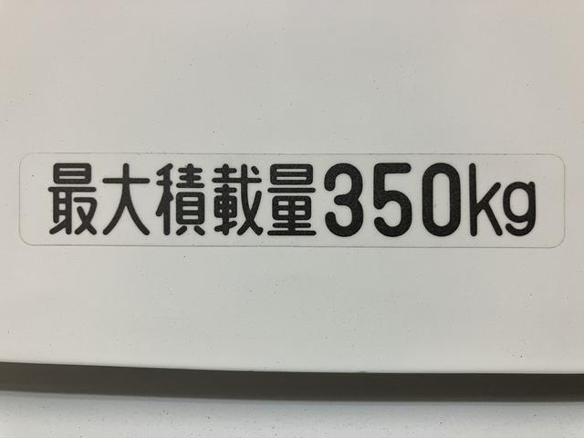 ハイゼットカーゴスペシャルＳＡIII／１年保証／衝突軽減ブレーキ／ナビ／１年間走行距離無制限保証／衝突軽減ブレーキ／３．５万キロ／純正ナビ／ＥＴＣ／Ｂｌｕｅｔｏｏｔｈ／フルセグＴＶ／ＤＶＤ／ＵＳＢ／アイドリングストップ／横滑り防止装置／オートハイビーム／（大阪府）の中古車