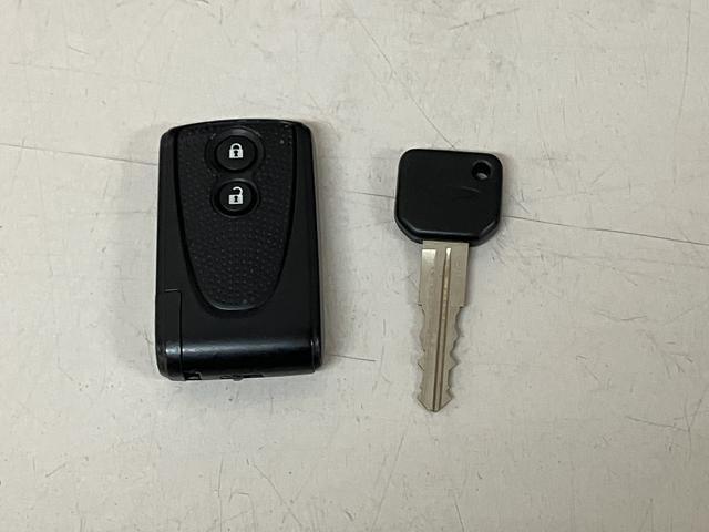 ムーヴＬ　ＶＳ／１年保証／３．６万キロ／純正エアロ／純正ナビ／１年間走行距離無制限保証／３．６万キロ／純正エアロ／純正ナビ／１４インチアルミ／スマートキー／アイドリングストップ／Ｂｌｕｅｔｏｏｔｈ／フルセグＴＶ／ＤＶＤ／フロントベンチシート／（大阪府）の中古車