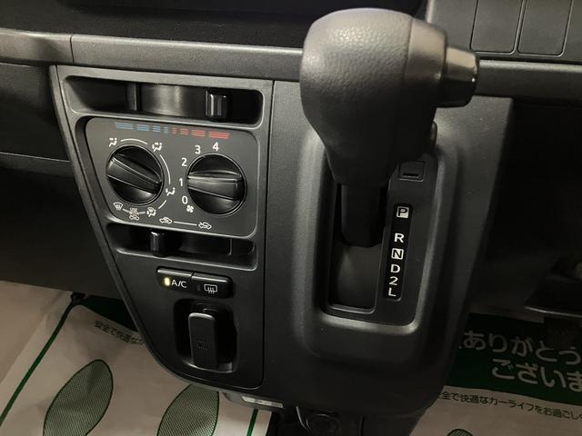 ハイゼットカーゴスペシャル／１年保証／純正ナビ／ＥＴＣ／Ｂｌｕｅｔｏｏｔｈ／１年間走行距離無制限保証／純正ナビ／ＥＴＣ／Ｂｌｕｅｔｏｏｔｈ／フルセグＴＶ／ＤＶＤ／エアコン／パワステ／アイドリングストップ／（大阪府）の中古車