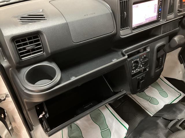 ハイゼットカーゴスペシャル／１年保証／純正ナビ／ＥＴＣ／Ｂｌｕｅｔｏｏｔｈ／１年間走行距離無制限保証／純正ナビ／ＥＴＣ／Ｂｌｕｅｔｏｏｔｈ／フルセグＴＶ／ＤＶＤ／エアコン／パワステ／アイドリングストップ／（大阪府）の中古車