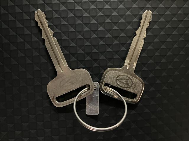 ハイゼットカーゴスペシャル／１．１万キロ／衝突軽減ブレーキ／パワーウインドウ１年間走行距離無制限保証／衝突軽減ブレーキ／１．１万キロ／パワーウインドウ／アイドリングストップ／横滑り防止装置／コーナーセンサー／（大阪府）の中古車