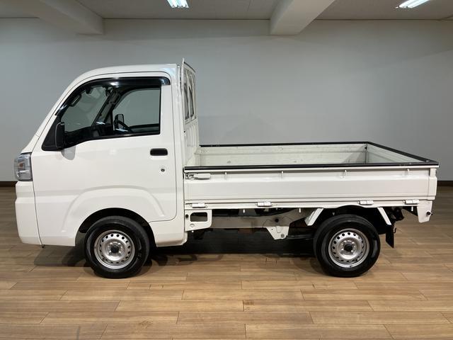 ハイゼットトラックスタンダード/1年保証/オートマ/ナビ/ドラレコ/ETC/1年間走行距離無制限保証/4速オートマチック/ナビ/ドライブレコーダー/ETC/バックカメラ/Bluetooth/USB/エアコン/パワステ/ゲートプロテクター/(大阪府)の中古車