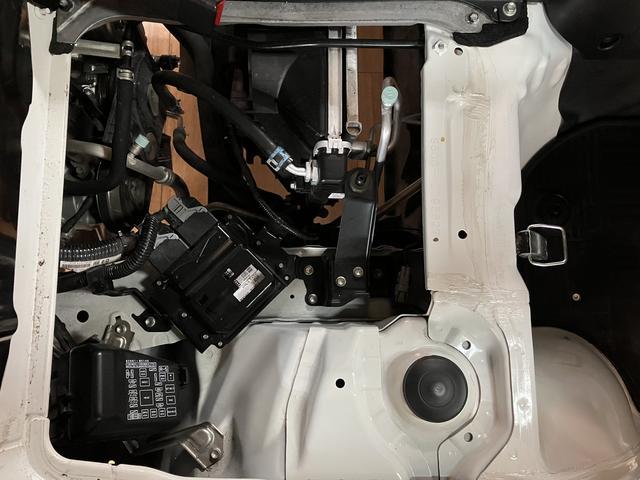 ハイゼットトラックスタンダード/1年保証/オートマ/ナビ/ドラレコ/ETC/1年間走行距離無制限保証/4速オートマチック/ナビ/ドライブレコーダー/ETC/バックカメラ/Bluetooth/USB/エアコン/パワステ/ゲートプロテクター/(大阪府)の中古車