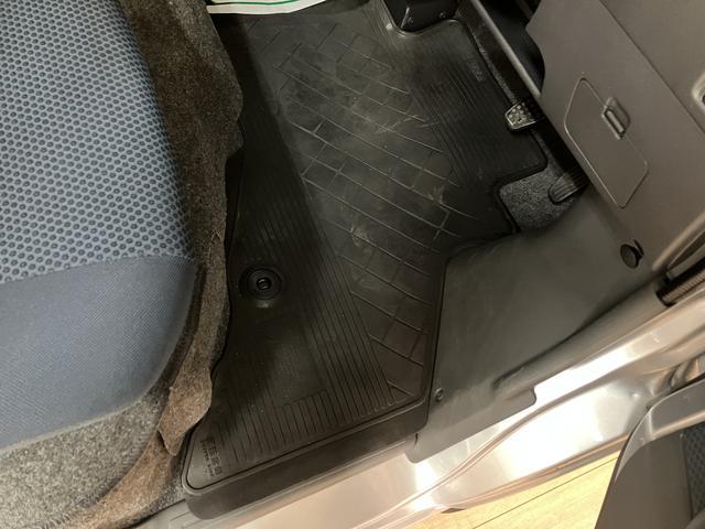 ハイゼットカーゴクルーズターボ／１年保証／４．２万キロ／ナビ／ＥＴＣ／１年間走行距離無制限保証／ターボエンジン／４．２万キロ／ナビ／ＥＴＣ／電動格納ドアミラー／パワーウインドウ／パワステ／エアコン／キーレスエントリー／（大阪府）の中古車