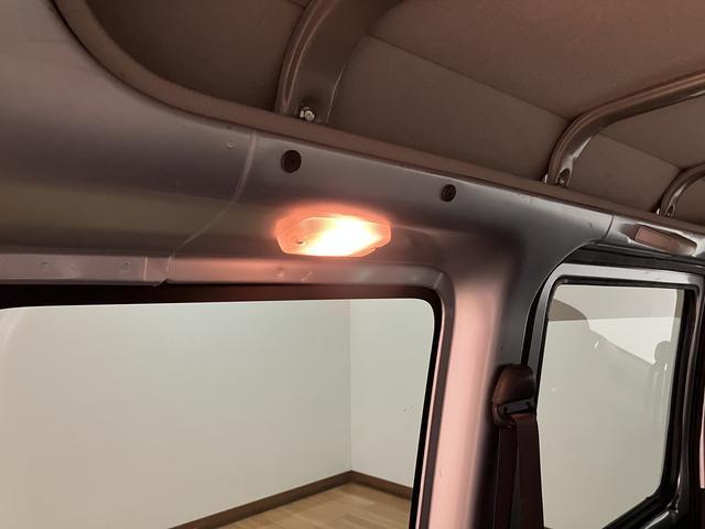 ハイゼットカーゴクルーズターボ／１年保証／４．２万キロ／ナビ／ＥＴＣ／１年間走行距離無制限保証／ターボエンジン／４．２万キロ／ナビ／ＥＴＣ／電動格納ドアミラー／パワーウインドウ／パワステ／エアコン／キーレスエントリー／（大阪府）の中古車