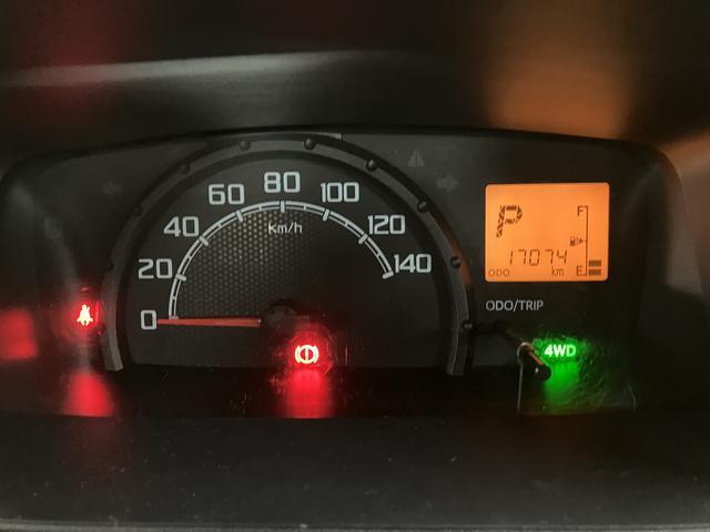 ハイゼットトラックエクストラＳＡIIIｔ／１年保証／ナビ／ＥＴＣ／ＬＥＤライト１年間走行距離無制限保証／４ＷＤ／衝突軽減ブレーキ／１．７万キロ／４速オートマ／純正ナビ／ＥＴＣ／ＬＥＤヘッドライト・フォグ／キーレスエントリー／パワーウインドウ／Ｂｌｕｅｔｏｏｔｈ／フルセグＴＶ／（大阪府）の中古車