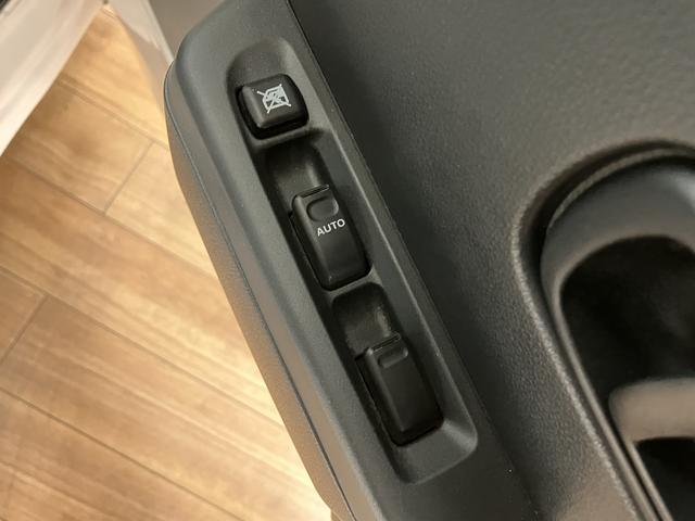 ハイゼットトラックエクストラＳＡIIIｔ／１年保証／ナビ／ＥＴＣ／ＬＥＤライト１年間走行距離無制限保証／４ＷＤ／衝突軽減ブレーキ／１．７万キロ／４速オートマ／純正ナビ／ＥＴＣ／ＬＥＤヘッドライト・フォグ／キーレスエントリー／パワーウインドウ／Ｂｌｕｅｔｏｏｔｈ／フルセグＴＶ／（大阪府）の中古車