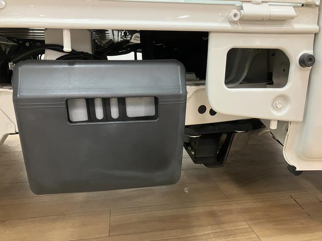 ハイゼットトラックエクストラＳＡIIIｔ／１年保証／ナビ／ＥＴＣ／ＬＥＤライト１年間走行距離無制限保証／４ＷＤ／衝突軽減ブレーキ／１．７万キロ／４速オートマ／純正ナビ／ＥＴＣ／ＬＥＤヘッドライト・フォグ／キーレスエントリー／パワーウインドウ／Ｂｌｕｅｔｏｏｔｈ／フルセグＴＶ／（大阪府）の中古車