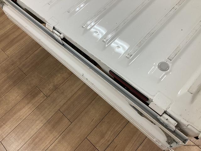 ハイゼットトラックエクストラＳＡIIIｔ／１年保証／ナビ／ＥＴＣ／ＬＥＤライト１年間走行距離無制限保証／４ＷＤ／衝突軽減ブレーキ／１．７万キロ／４速オートマ／純正ナビ／ＥＴＣ／ＬＥＤヘッドライト・フォグ／キーレスエントリー／パワーウインドウ／Ｂｌｕｅｔｏｏｔｈ／フルセグＴＶ／（大阪府）の中古車