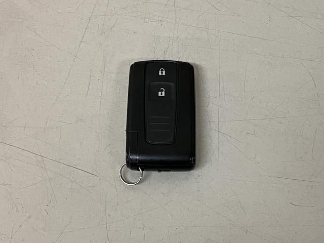 ミラカスタムＲＳ／１年保証／ターボ／６．８万キロ／ミニライトアルミ／１年間走行距離無制限保証／ターボエンジン／６．８万キロ／ミニライトアルミ／スマートキー／ディスチャージヘッドランプ／オートエアコン／ステアリングスイッチ／純正ＣＤステレオ／フォグランプ／（大阪府）の中古車