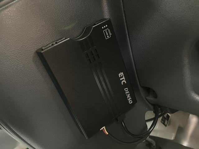 ハイゼットカーゴDX/1年保証/4速オートマ/3.2万キロ/ナビ/ETC/1年間走行距離無制限保証/4速オートマ/3.2万キロ/ナビ/ETC/パワーウインドウ/キーレスエントリー/プライバシーガラス/ワンセグTV/USB/(大阪府)の中古車