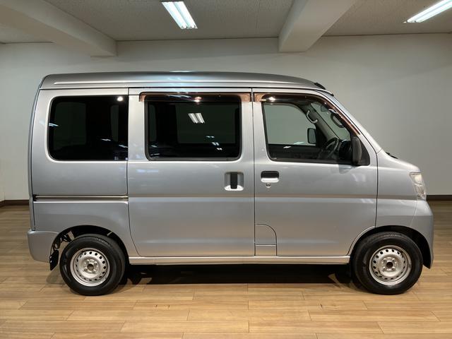 ハイゼットカーゴDX/1年保証/4速オートマ/3.2万キロ/ナビ/ETC/1年間走行距離無制限保証/4速オートマ/3.2万キロ/ナビ/ETC/パワーウインドウ/キーレスエントリー/プライバシーガラス/ワンセグTV/USB/(大阪府)の中古車