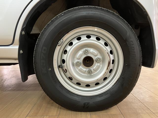 ハイゼットカーゴDX/1年保証/4速オートマ/3.2万キロ/ナビ/ETC/1年間走行距離無制限保証/4速オートマ/3.2万キロ/ナビ/ETC/パワーウインドウ/キーレスエントリー/プライバシーガラス/ワンセグTV/USB/(大阪府)の中古車