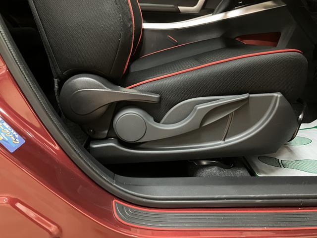 ロッキーＸ　ＨＥＶハイブリッド／１．３万キロ／ディスプレイオーディオ衝突軽減ブレーキ／１．３万キロ／ハイブリッド／純正ディスプレイオーディオ／バックカメラ／電動パーキングブレーキ／ドラレコ／ＥＴＣ／スマートキー／ＬＥＤヘッドライト／Ｂｌｕｅｔｏｏｔｈ／（大阪府）の中古車