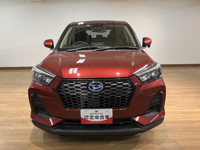 ロッキーＸ　ＨＥＶハイブリッド／１．３万キロ／ディスプレイオーディオ衝突軽減ブレーキ／１．３万キロ／ハイブリッド／純正ディスプレイオーディオ／バックカメラ／電動パーキングブレーキ／ドラレコ／ＥＴＣ／スマートキー／ＬＥＤヘッドライト／Ｂｌｕｅｔｏｏｔｈ／（大阪府）の中古車