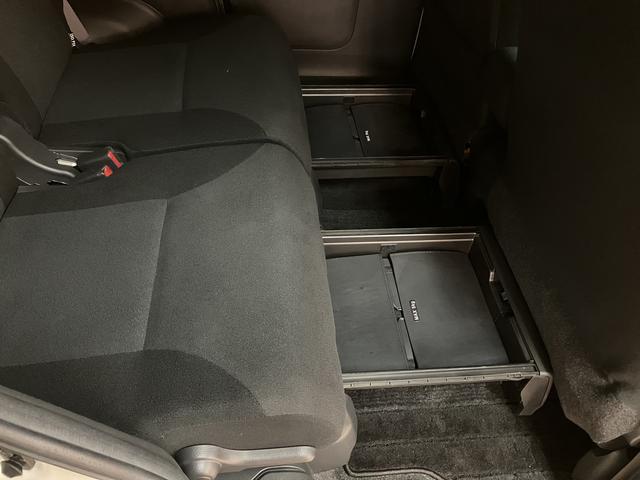 ムーヴキャンバスＧブラックインテリアリミテッド　ＳＡIII／４ＷＤ／ナビ／１年間走行距離無制限保証／衝突軽減ブレーキ／４ＷＤ／マッドタイヤ／ルーフキャリア／８インチナビ／パノラマモニター／ドラレコ／ＥＴＣ／両側電動スライドドア／シートヒーター／Ｂｌｕｅｔｏｏｔｈ／フルセグ／（大阪府）の中古車