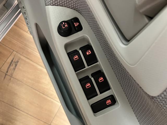 ムーヴＬ／１年間走行距離無制限保証／５．３万キロ／ＥＴＣ／１年間走行距離無制限保証／５．３万キロ／平成２９年式／ＥＴＣ車載器／アイドリングストップ／横滑り防止装置／キーレスエントリー／フロントベンチシート／インパネシフト／（大阪府）の中古車