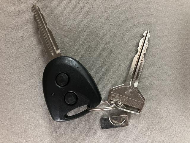 ムーヴＬ／１年間走行距離無制限保証／５．３万キロ／ＥＴＣ／１年間走行距離無制限保証／５．３万キロ／平成２９年式／ＥＴＣ車載器／アイドリングストップ／横滑り防止装置／キーレスエントリー／フロントベンチシート／インパネシフト／（大阪府）の中古車