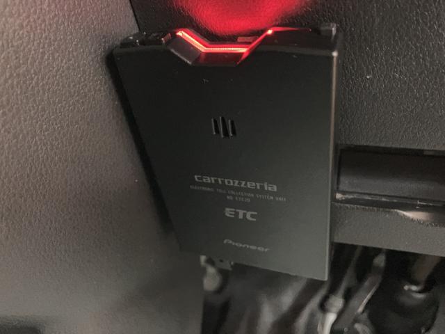 ハイゼットカーゴクルーズ／１年保証／衝突軽減ブレーキ／スマートキー／ＣＶＴ／１年間走行距離無制限保証／衝突軽減ブレーキ／令和４年式／スマートキー／ＣＶＴ／ＥＴＣ／前後ドラレコ／電動格納ドアミラー／ＵＳＢ対応ＣＤステレオ／コーナーセンサー／横滑り防止装置／（大阪府）の中古車