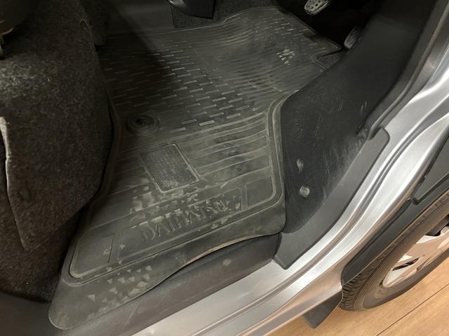 ハイゼットカーゴクルーズ／１年保証／衝突軽減ブレーキ／スマートキー／ＣＶＴ／１年間走行距離無制限保証／衝突軽減ブレーキ／令和４年式／スマートキー／ＣＶＴ／ＥＴＣ／前後ドラレコ／電動格納ドアミラー／ＵＳＢ対応ＣＤステレオ／コーナーセンサー／横滑り防止装置／（大阪府）の中古車
