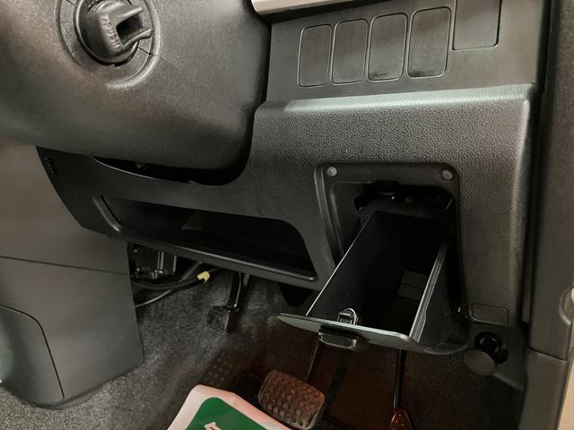 ムーヴカスタム Xリミテッド/1年保証/4.4万キロ/スマートキー1年間走行距離無制限保証/4.4万キロ/スマートキー/ETC/オートエアコン/14インチアルミホイール/フロントベンチシート/オーバーヘッドコンソール/ウインカーミラー/(大阪府)の中古車