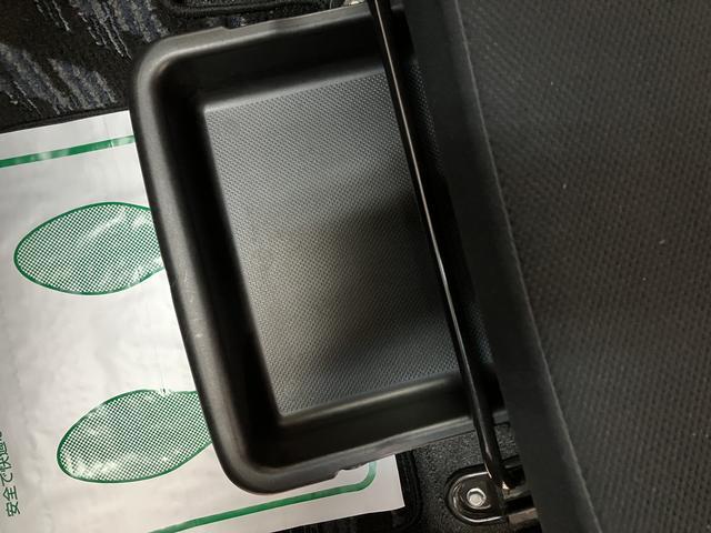 ムーヴＸ　ＶＳ／１年保証／認定中古車／スマートキー／ＥＴＣ／ＣＶＴ１年間走行距離無制限保証／ダイハツ認定中古車／５．７万キロ／スマートキー／ＥＴＣ／１４インチアルミホイール／フォグランプ／ＣＶＴ／黒内装／フロントベンチシート／（大阪府）の中古車