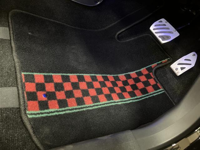 コペンセロ S/1年保証/BBS/RECARO2脚/ナビ/LED1年間走行距離無制限保証/電動オープン/パドルシフト/16インチBBS/RECARO2脚/シートヒーター/スマートキー/オートエアコン/LEDヘッドライト/Bluetooth/フルセグTV/(大阪府)の中古車