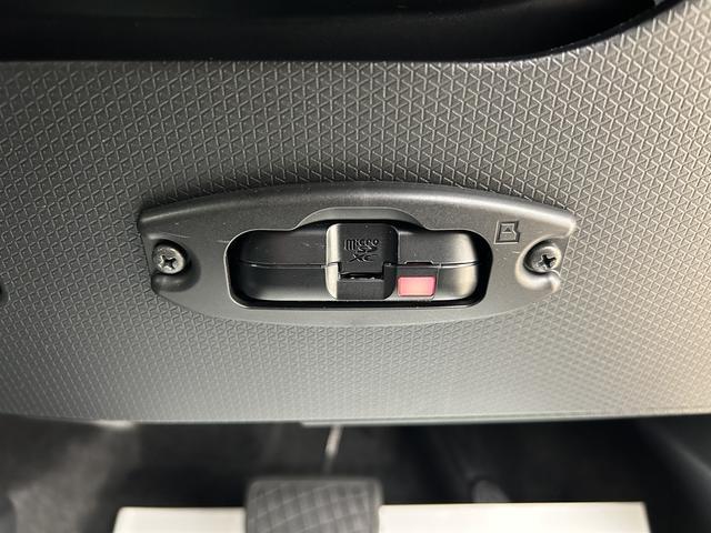 タントカスタムRS/1年保証/認定中古車/ディスプレイオーディオ/1年間走行距離無制限保証/ダイハツ認定中古車/衝突軽減ブレーキ/ターボエンジン/ディスプレイオーディオ/電動スライド/電動パーキングブレーキ/シートヒーター/Bluetooth/フルセグTV/(大阪府)の中古車